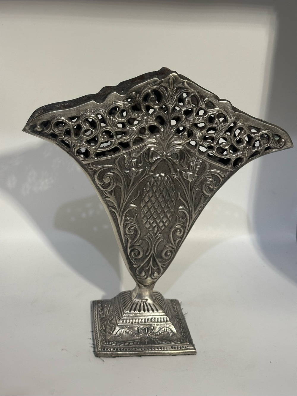 Vintage Silver tone Decorative fan shaped Vase with Intricate Filigree